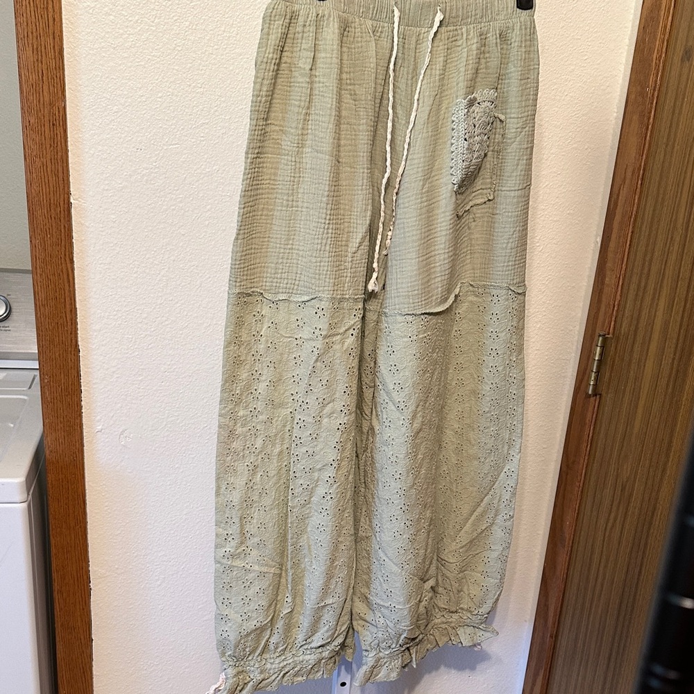 POL Sage Green Textured Pants